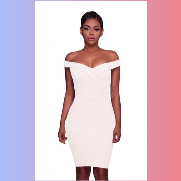 Dresses & Skirts - 🔥⚠️ONE LEFT: XL🔥White Off-Shoulders Mini Dress
